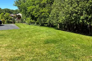 419 Parkridge Dr, Bethel Park, PA 15102 - Photo 4