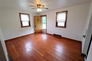 5927 Roslyn St, Elizabeth Twp/Boro, PA 15135 - Photo 6