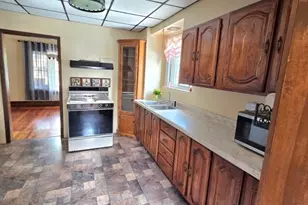204 Boyles Ave, New Castle, PA 16101 - Photo 8