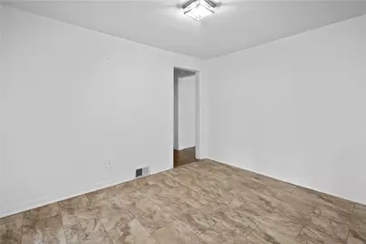 3229 Arapahoe Rd, Bethel Park, PA 15241 - Photo 8