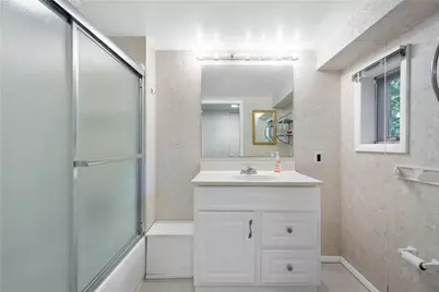 3229 Arapahoe Rd, Bethel Park, PA 15241 - Photo 22