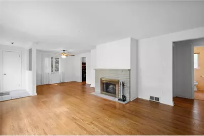 3229 Arapahoe Rd, Bethel Park, PA 15241 - Photo 4