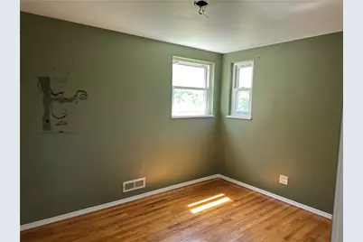 116 Knox St, Scott Township, PA 15017 - Photo 6