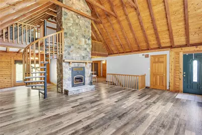 624 Squaw Run Rd, Wayne Township, PA 16117 - Photo 4