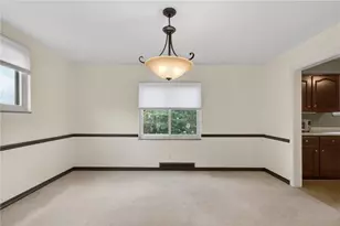 212 E Muntz, Butler, PA 16001 - Photo 8