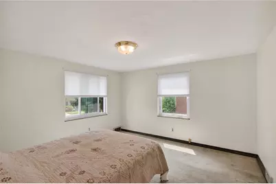 212 E Muntz, Butler, PA 16001 - Photo 22
