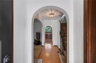212 E Muntz, Butler, PA 16001 - Photo 2
