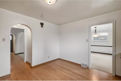 212 E Muntz, Butler, PA 16001 - Photo 14