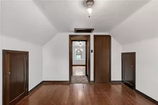 212 E Muntz, Butler, PA 16001 - Photo 30