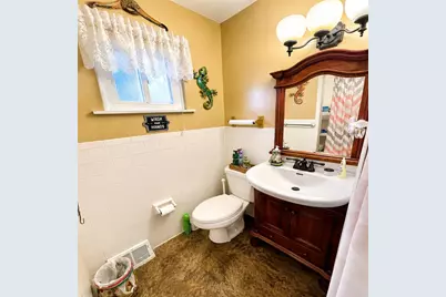 919 Millerdale St, Pittsburgh, PA 15201 - Photo 12