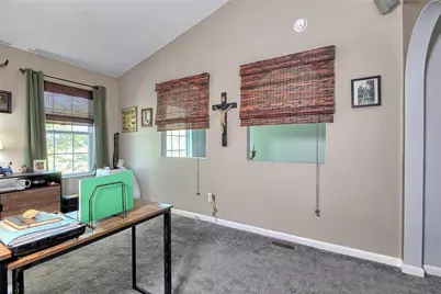 415 Crossbow Dr, New Stanton, PA 15672 - Photo 16
