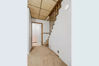 1813 Fox Way, Pittsburgh, PA 15203 - Photo 14
