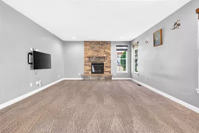 2084 Majestic Dr, North Strabane, PA 15317 - Photo 8