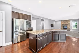 2084 Majestic Dr, North Strabane, PA 15317 - Photo 10