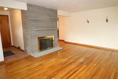 277 Oaklyn Rd, Bethel Park, PA 15102 - Photo 6