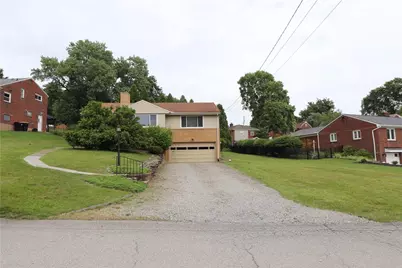 277 Oaklyn Rd, Bethel Park, PA 15102 - Photo 2