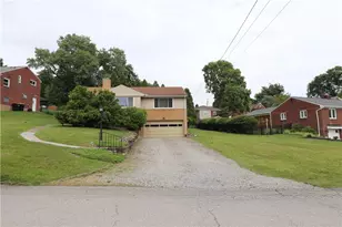 277 Oaklyn Rd, Bethel Park, PA 15102 - Photo 2