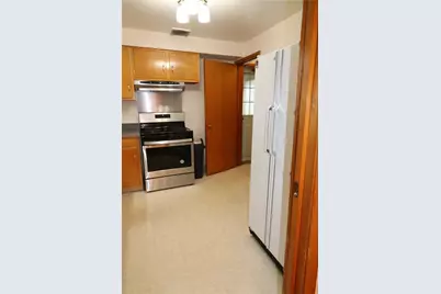 277 Oaklyn Rd, Bethel Park, PA 15102 - Photo 8
