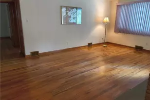 277 Oaklyn Rd, Bethel Park, PA 15102 - Photo 6
