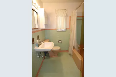 277 Oaklyn Rd, Bethel Park, PA 15102 - Photo 14
