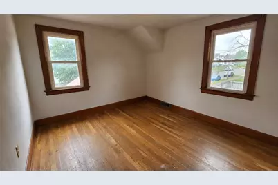 2201 Delaware Ave, New Castle, PA 16105 - Photo 30