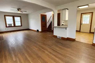 2201 Delaware Ave, New Castle, PA 16105 - Photo 12