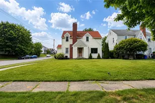 2201 Delaware Ave, New Castle, PA 16105 - Photo 2