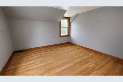 2201 Delaware Ave, New Castle, PA 16105 - Photo 24