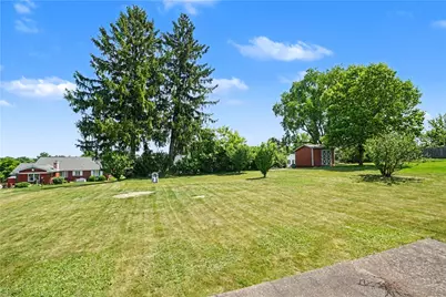2107 Lynwood Dr, Hopewell Township, PA 15001 - Photo 26