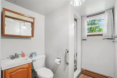 2107 Lynwood Dr, Hopewell Township, PA 15001 - Photo 20