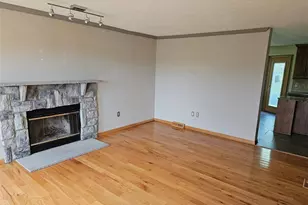 182 Markwood Dr, Cecil, PA 15317 - Photo 6
