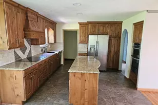 182 Markwood Dr, Cecil, PA 15317 - Photo 8