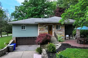 109 Oak Ridge Dr, Penn Township, PA 16002 - Photo 1
