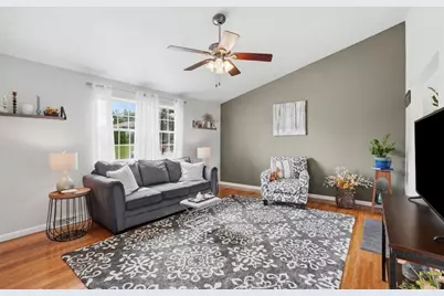 5038 Norman Ave, Finleyville, PA 15332 - Photo 8