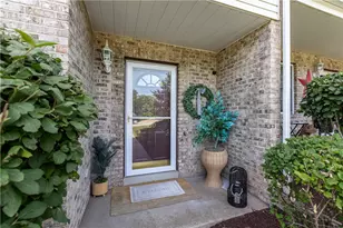 110 Longvue Dr, White Oak, PA 15131 - Photo 2