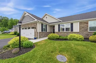 789 Oliver St, Lancaster Township, PA 16037 - Photo 1