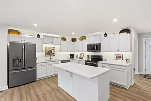 789 Oliver St, Lancaster Township, PA 16037 - Photo 10