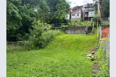 244 Arabella St, Pittsburgh, PA 15210 - Photo 12