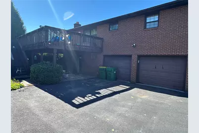 141 Hampton Ct, Twp of But SE, PA 16002 - Photo 4