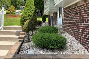 1350 Denton St, Hempfield Township, PA 15601 - Photo 2