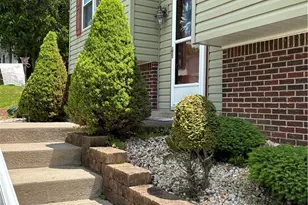 1350 Denton St, Hempfield Township, PA 15601 - Photo 2