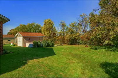 37 Bestview Ave, Bessemer, PA 16112 - Photo 10