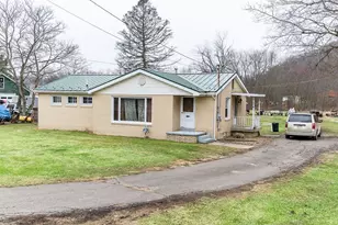 107 Wallace Dr, Darlington Township, PA 16115 - Photo 4
