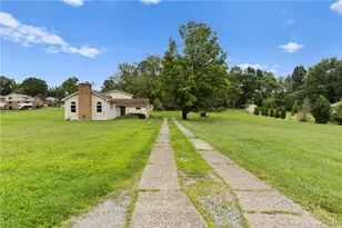 2619 Linda Dr, Murrysville, PA 15668 - Photo 1