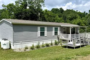 129 Trinidad St, Penn Township, PA 16002 - Photo 1