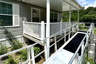 129 Trinidad St, Penn Township, PA 16002 - Photo 14
