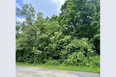 129 Trinidad St, Penn Township, PA 16002 - Photo 16