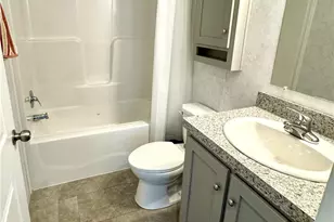 129 Trinidad St, Penn Township, PA 16002 - Photo 12
