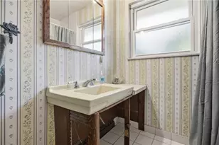 1641 Highland Rd, Economy, PA 15027 - Photo 16