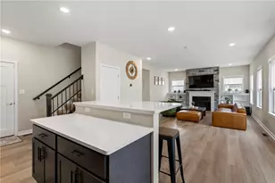 5052 Chalfant Ln, Hampton, PA 15044 - Photo 6